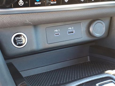 Certified 2023 Nissan Rogue SL w/ SL Premium Package image 21