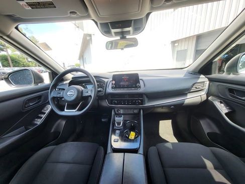 Used 2024 Nissan Rogue S FWD image 13