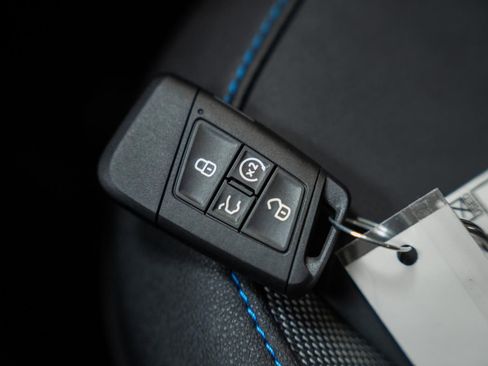 Used 2024 Volkswagen Taos SE AWD/4WD image 48