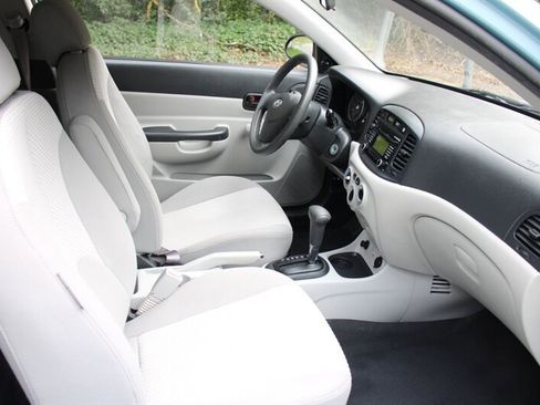 Used 2009 Hyundai Accent GS w/ Popular Equipment Pkg 2 image 13