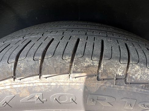 Used 2020 Mercedes-Benz E 350 Sedan image 12