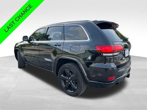Used 2015 Jeep Grand Cherokee Altitude AWD/4WD image 3