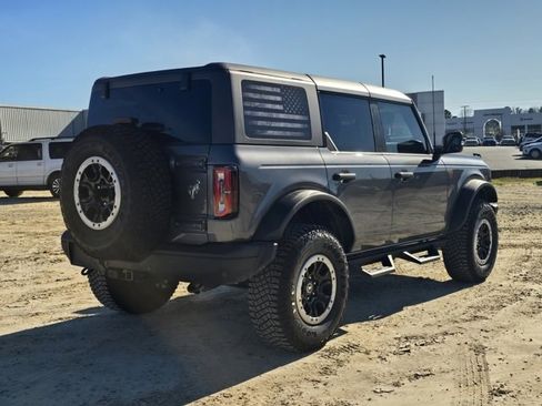 Used 2023 Ford Bronco Badlands image 7