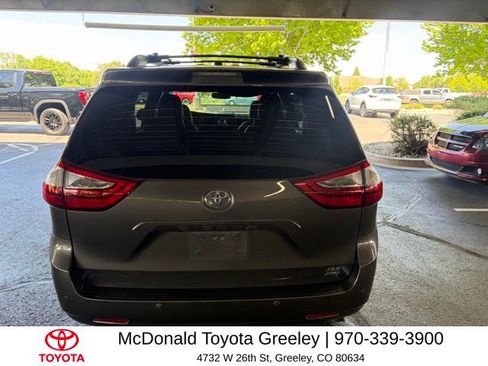 Used 2017 Toyota Sienna XLE w/ XLE Navigation Package AWD/4WD image 6