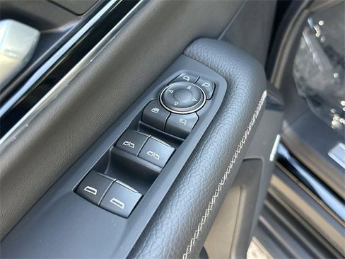 Used 2025 GMC Yukon XL Denali image 22