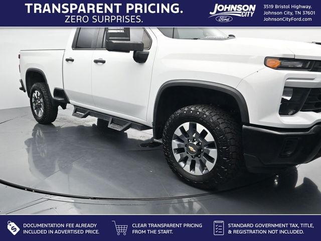 Used 2024 Chevrolet Silverado 2500 Custom w/ Custom Value Package AWD/4WD image 1