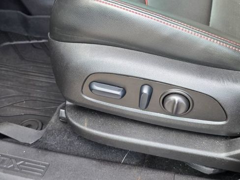 Used 2024 Chevrolet Equinox RS w/ RS Leather Package FWD image 21