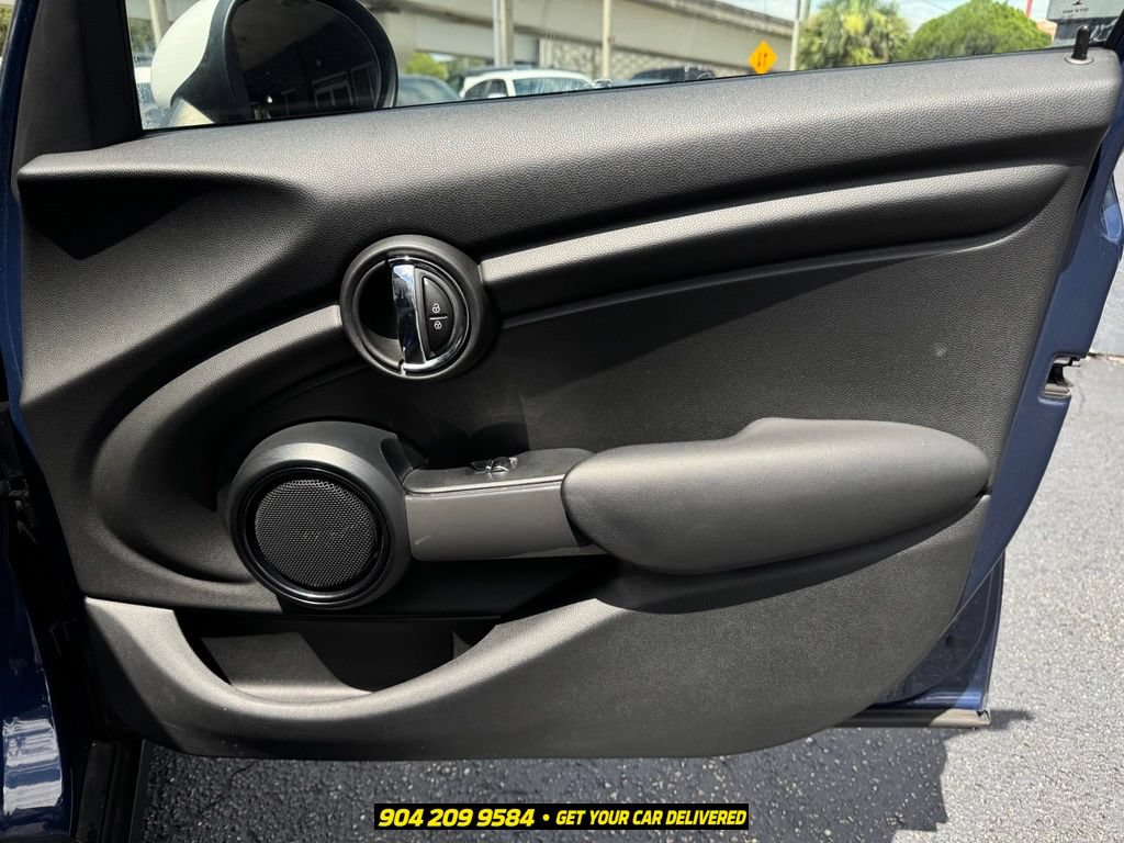 Used 2015 MINI Cooper 4-Door Hardtop FWD image 30
