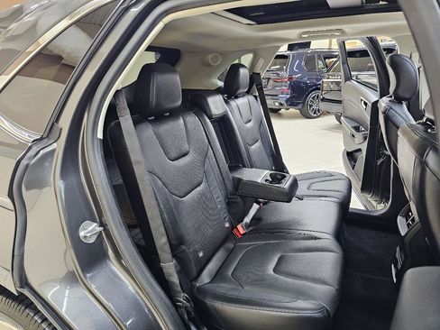 Used 2015 Ford Edge Titanium w/ Equipment Group 302A FWD image 23