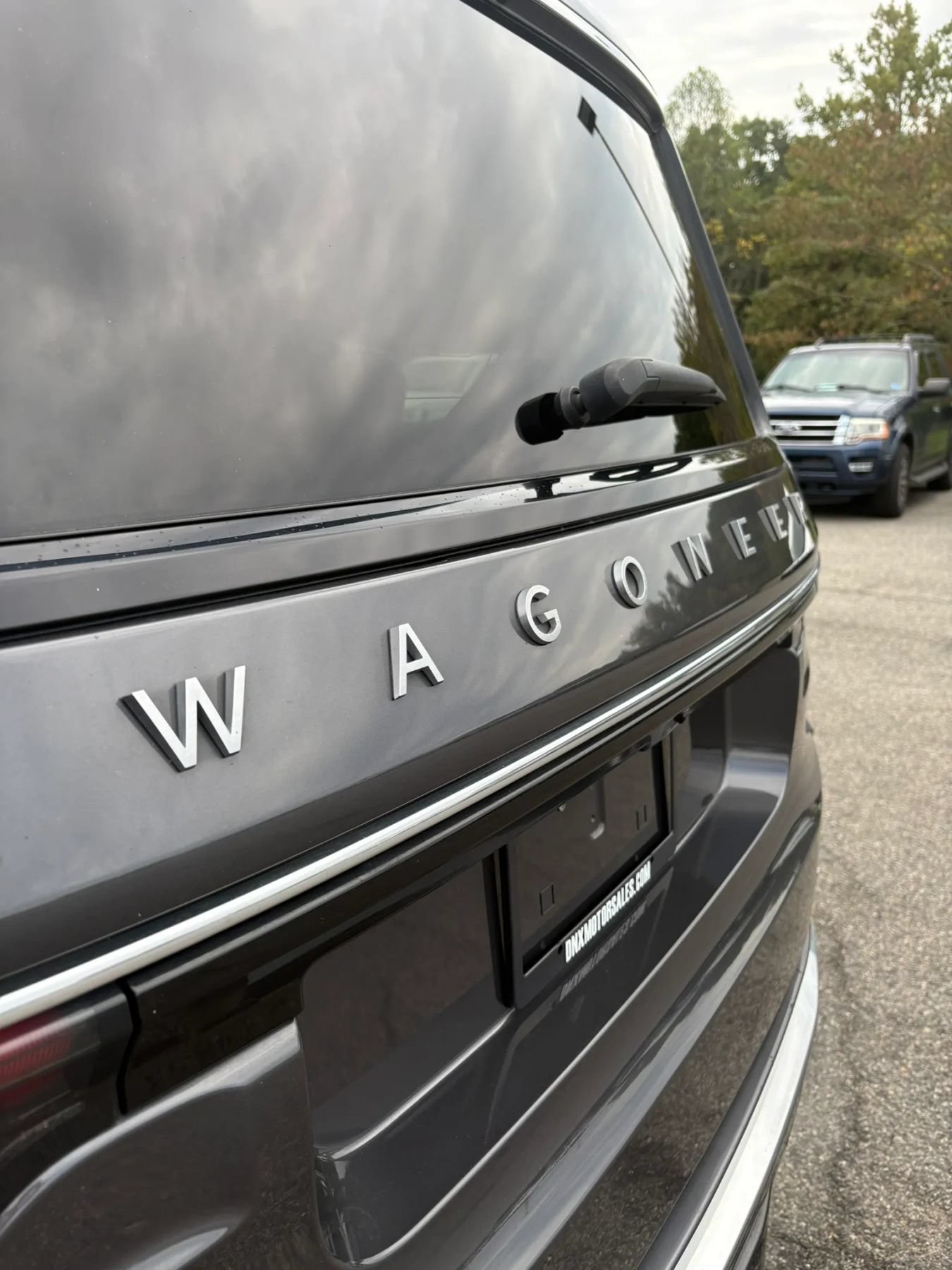 Used 2024 Jeep Wagoneer Series II AWD/4WD image 14