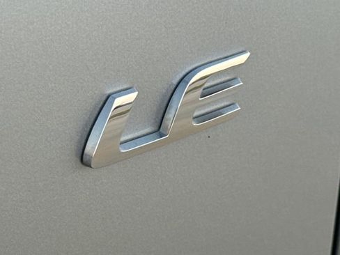 Used 2024 Toyota Corolla Cross LE image 10