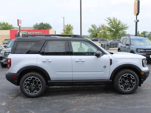 New 2026 Ford Bronco Sport Outer Banks w/ Outer Banks Tech Package+ AWD/4WD image 7