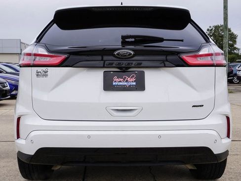 Used 2022 Ford Edge SE w/ Black Appearance Package image 6