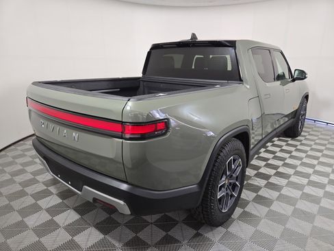 Used 2022 Rivian R1T Launch Edition image 5