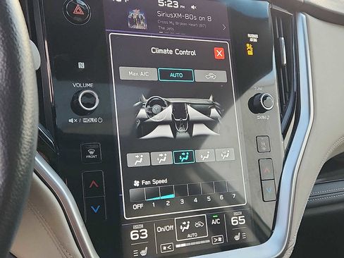 Used 2021 Subaru Outback Limited image 16