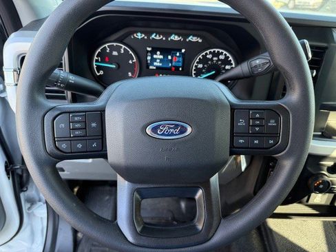 New 2025 Ford F550 4x4 Crew Cab image 19