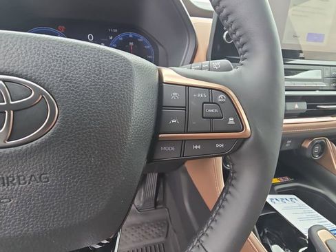 New 2026 Toyota Grand Highlander AWD Hybrid image 19