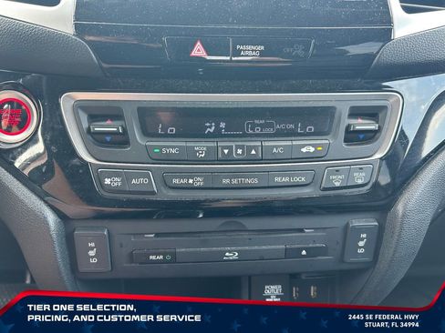 Used 2017 Honda Pilot Touring image 38