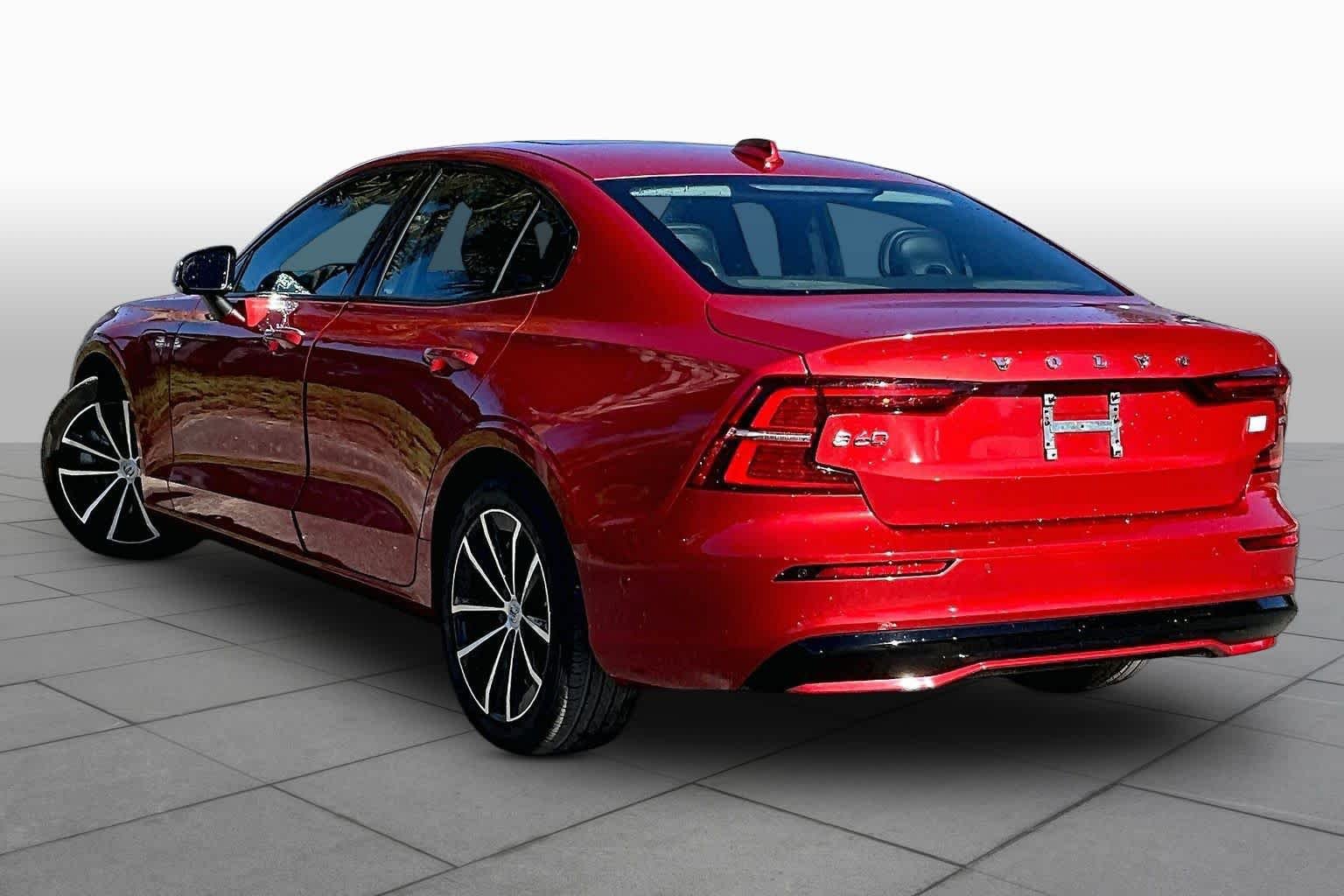 Used 2023 Volvo S60 T8 Plus AWD/4WD image 12