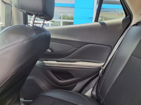 Used 2022 Buick Encore Preferred w/ Safety Package image 30