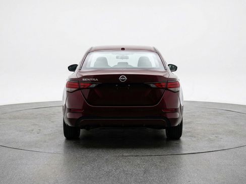 Used 2025 Nissan Sentra SV image 7