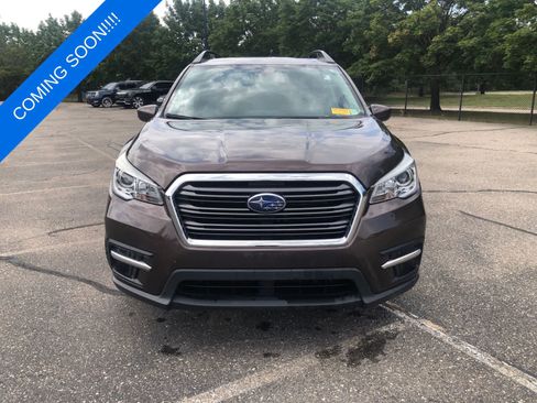 Used 2019 Subaru Ascent Premium AWD/4WD image 2