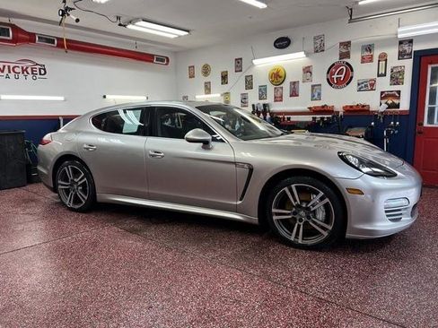 Used 2011 Porsche Panamera 4S AWD/4WD image 4
