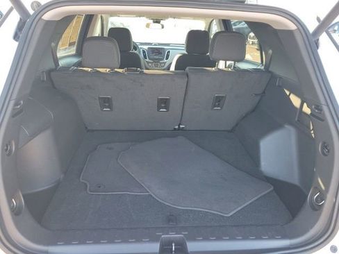Used 2024 Chevrolet Equinox LT image 24