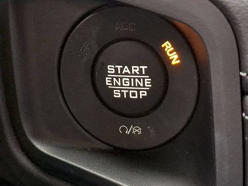 Used 2025 Jeep Wrangler Unlimited Rubicon 4xe AWD/4WD image 25