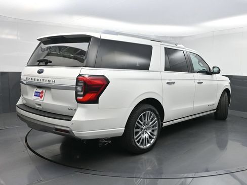 Used 2023 Ford Expedition Max Platinum AWD/4WD image 24