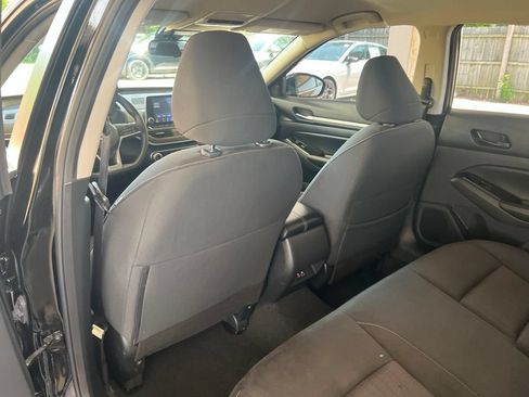 Certified 2023 Nissan Altima 2.5 SV FWD image 9