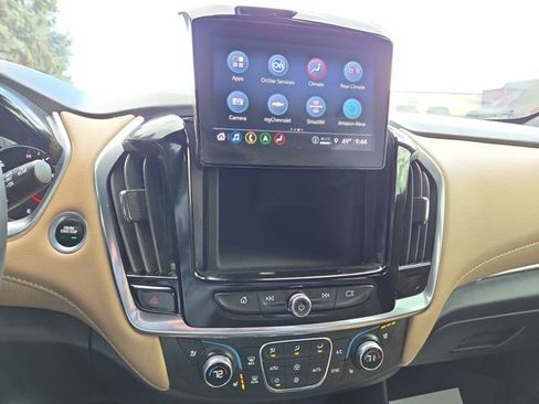Used 2023 Chevrolet Traverse Premier image 27