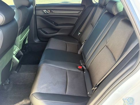 Used 2022 Honda Accord Sport image 32