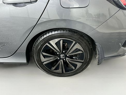 Used 2018 Honda Civic EX image 11