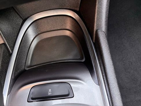 Used 2020 Chevrolet Malibu LT FWD image 34