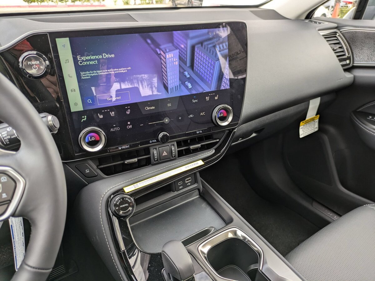 Used 2025 Lexus NX 350h AWD w/ Accessory Package (2T) image 18