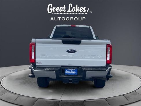 Used 2023 Ford F250 XLT image 4
