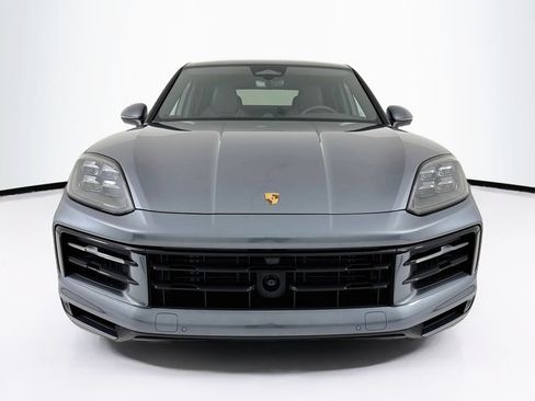 New 2026 Porsche Cayenne Coupe AWD/4WD image 6