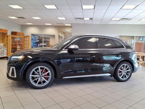 Used 2023 Audi SQ5 Prestige AWD/4WD image 2