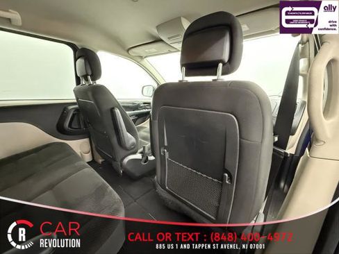 Used 2019 Dodge Grand Caravan SE image 39