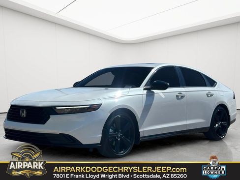 Used 2025 Honda Accord Sport image 1
