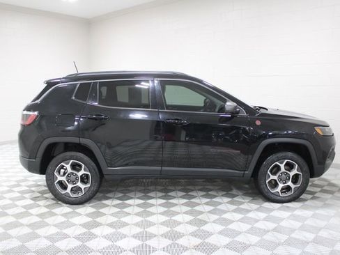 Used 2022 Jeep Compass Trailhawk w/ Trailhawk Convenience Group image 12