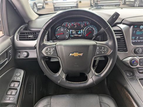 Used 2016 Chevrolet Suburban LT image 23