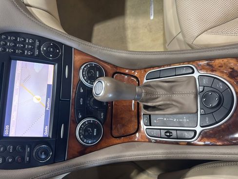 Used 2009 Mercedes-Benz SL 550 image 22