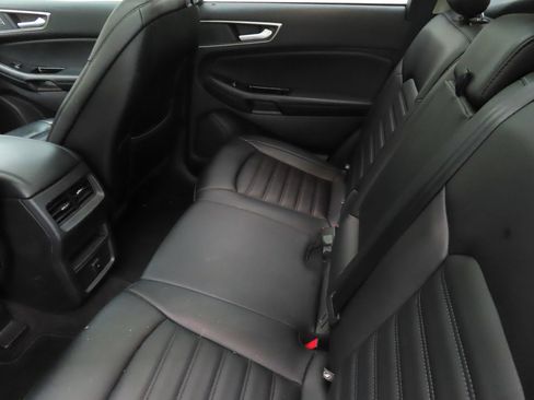 Used 2019 Ford Edge SEL w/ Equipment Group 201A FWD image 22
