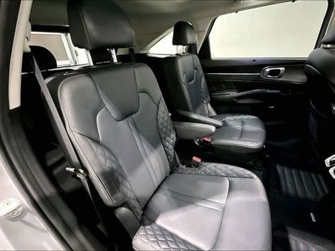 Used 2022 Kia Sorento SX AWD/4WD image 31