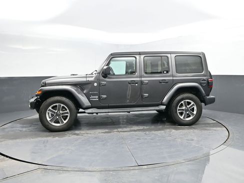 Used 2020 Jeep Wrangler Unlimited Sahara image 6