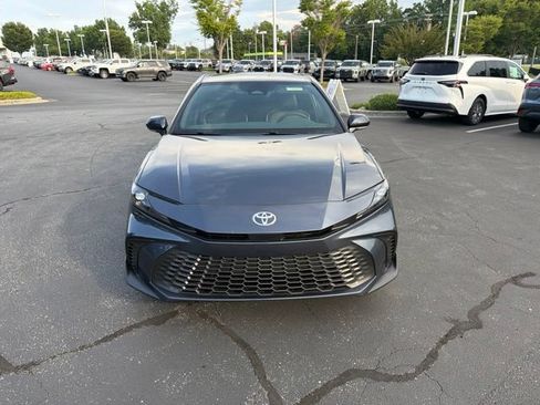 Used 2026 Toyota Camry SE w/ Convenience Package FWD image 4
