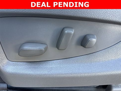 Used 2018 GMC Yukon XL Denali w/ Denali Ultimate Package image 12