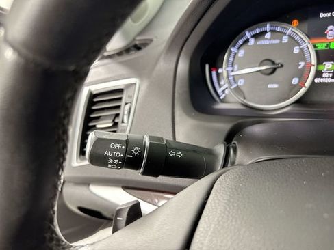 Used 2015 Acura TLX w/ Technology Package FWD image 15